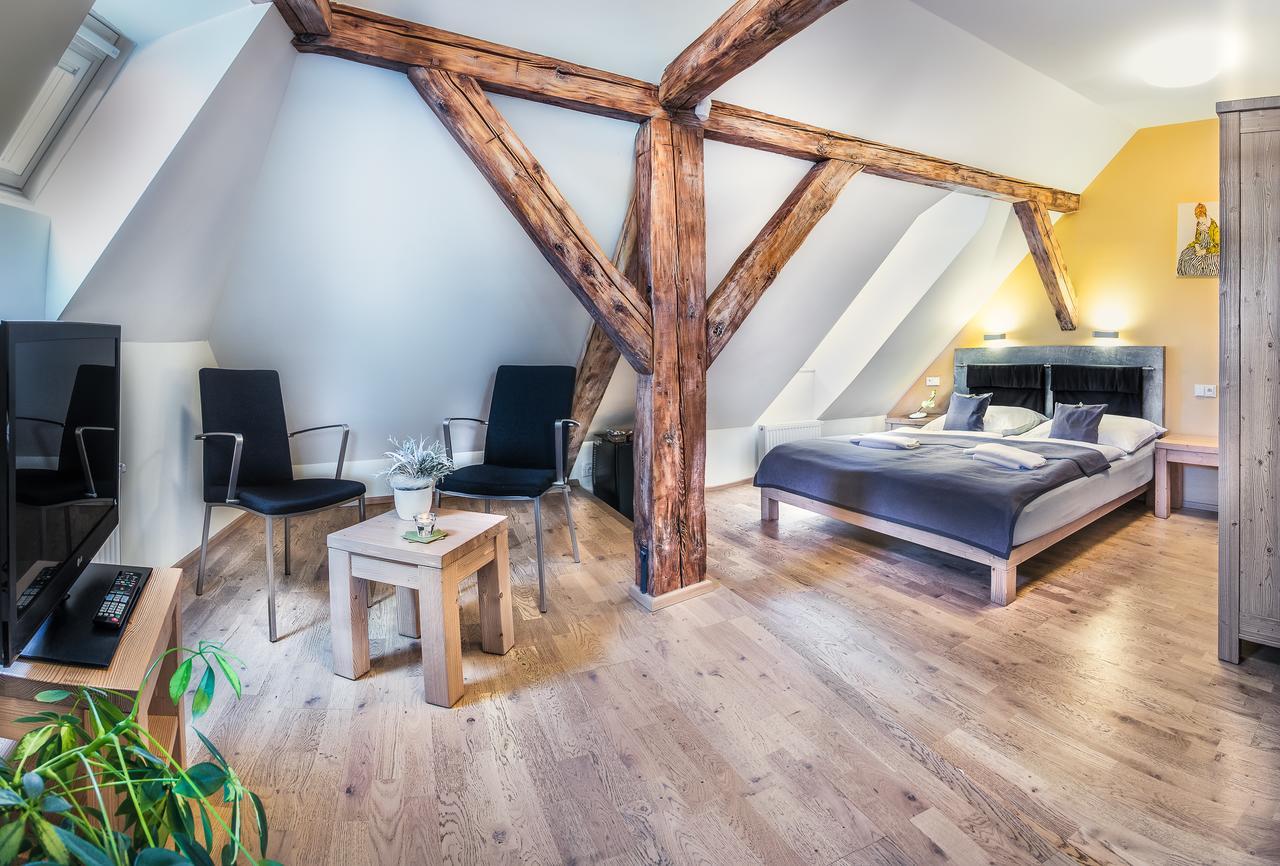 Pension Athanor Cesky Krumlov Exterior photo
